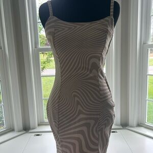 Elegant Beige Patterned Dress